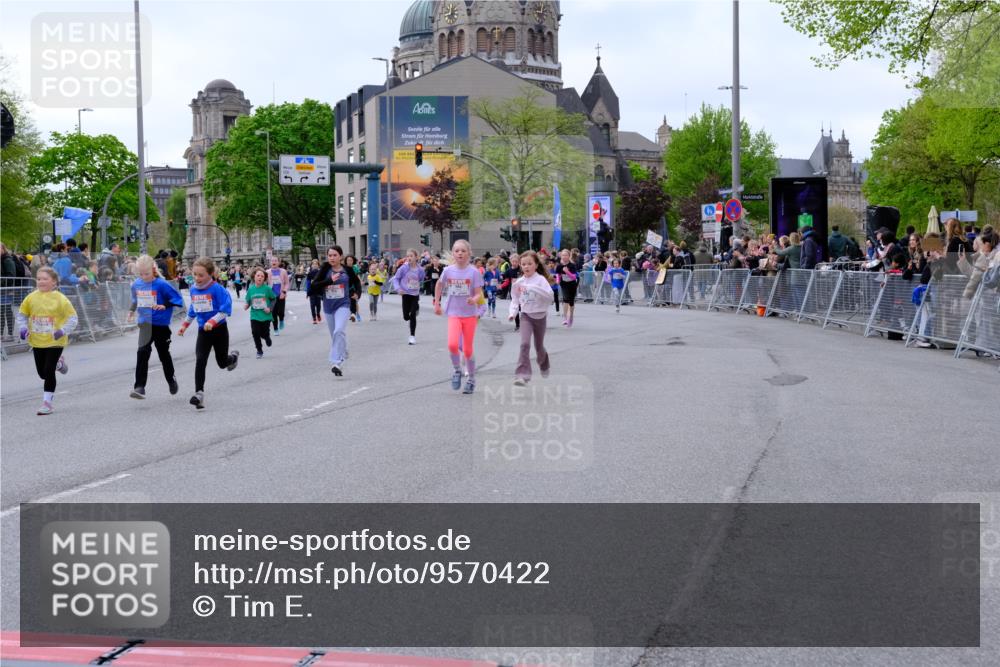 25.04.2026 - Das Zehntel Tim E. http://msf.ph/oto/9570422 25.04.2026 09:02:03 Ziel 1002, 1009, 1337, 1478, 1716, 1805, 1827, 1945, 2127, 2135, 2220, 2227, 2402, 2665, 2701, 2736, 2834, 2949, 3017, 3153, 3286, 3396, 3399, 3425, 3434, 3435, 3550, 3633, 3638, 3639, 3643, 3645, 3647, 3649, 3650, 3909 meine-sportfotos.de
