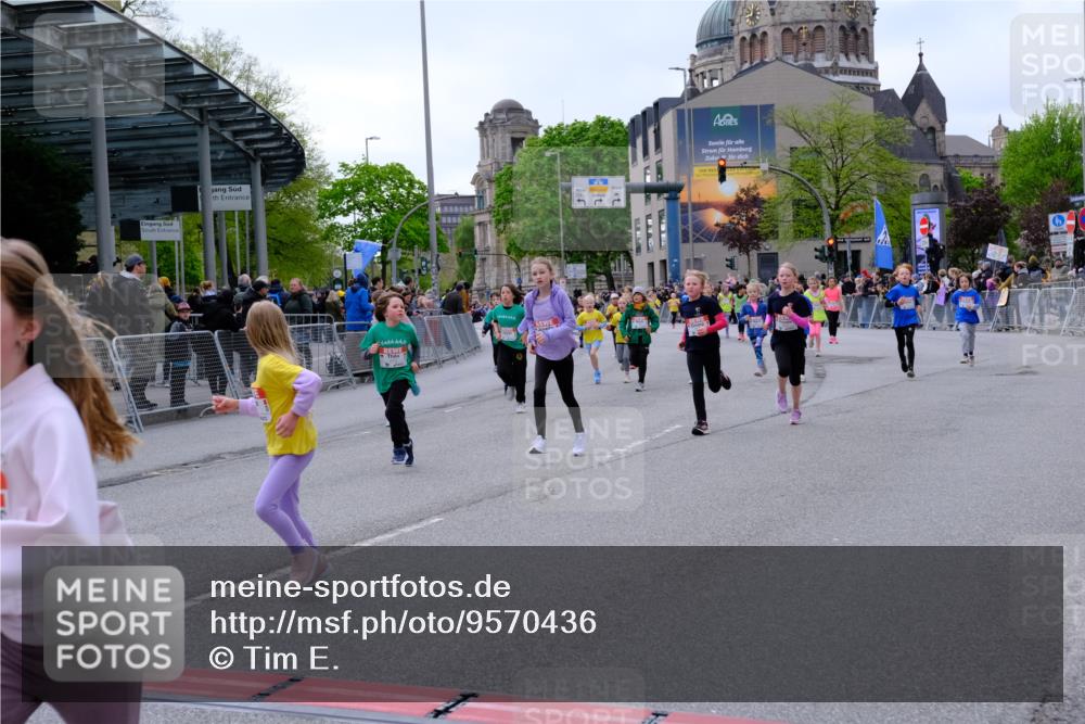 25.04.2026 - Das Zehntel Tim E. http://msf.ph/oto/9570436 25.04.2026 09:02:06 Ziel 1002, 1009, 1478, 1603, 1620, 1716, 1805, 1827, 1945, 2116, 2121, 2123, 2127, 2135, 2220, 2227, 2402, 2504, 2516, 2665, 2701, 2702, 2704, 2736, 2949, 3127, 3396, 3399, 3425, 3550, 3633, 3638, 3639, 3643, 3645, 3647, 3649, 3650, 3871, 3909 meine-sportfotos.de