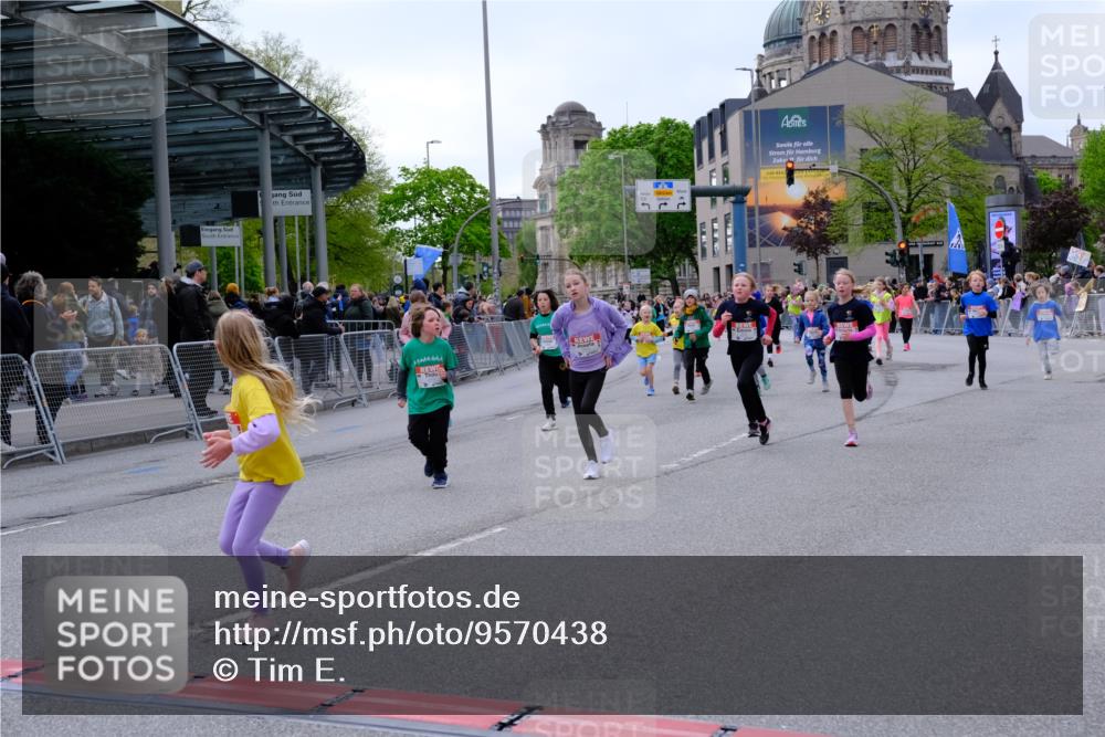 25.04.2026 - Das Zehntel Tim E. http://msf.ph/oto/9570438 25.04.2026 09:02:06 Ziel 1002, 1009, 1478, 1603, 1620, 1716, 1805, 1827, 1945, 2116, 2121, 2123, 2127, 2135, 2220, 2227, 2402, 2504, 2516, 2665, 2701, 2702, 2704, 2736, 2949, 3127, 3396, 3399, 3425, 3550, 3633, 3638, 3639, 3643, 3645, 3647, 3649, 3650, 3871, 3909 meine-sportfotos.de