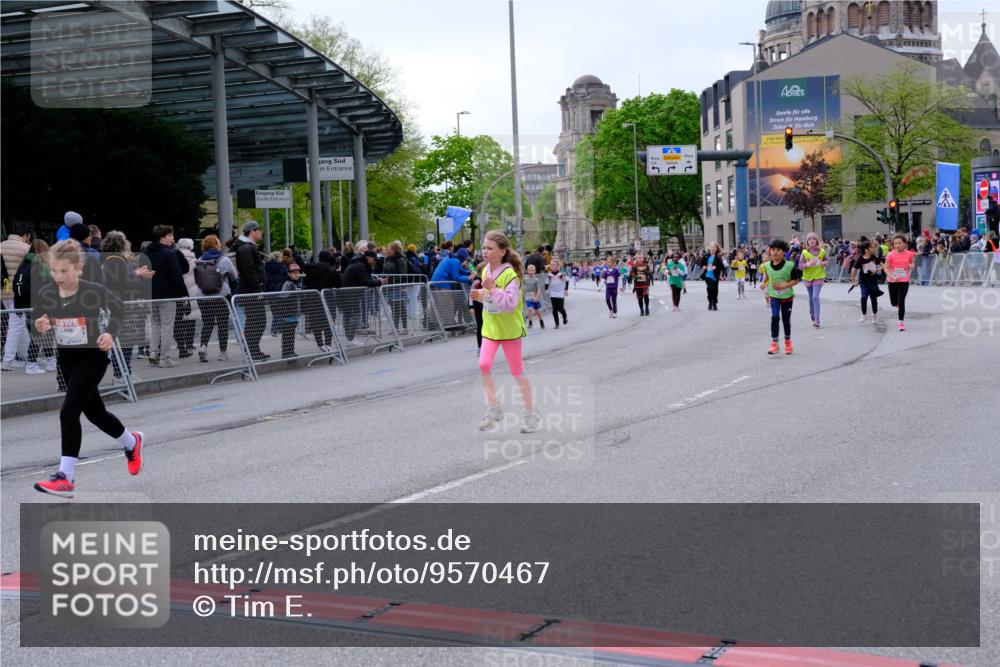 25.04.2026 - Das Zehntel Tim E. http://msf.ph/oto/9570467 25.04.2026 09:02:12 Ziel 1002, 1009, 1603, 1620, 2116, 2121, 2123, 2220, 2227, 2281, 2283, 2340, 2402, 2504, 2516, 2701, 2702, 2704, 2713, 3127, 3144, 3213, 3293, 3396, 3425, 3550, 3871, 4021 meine-sportfotos.de