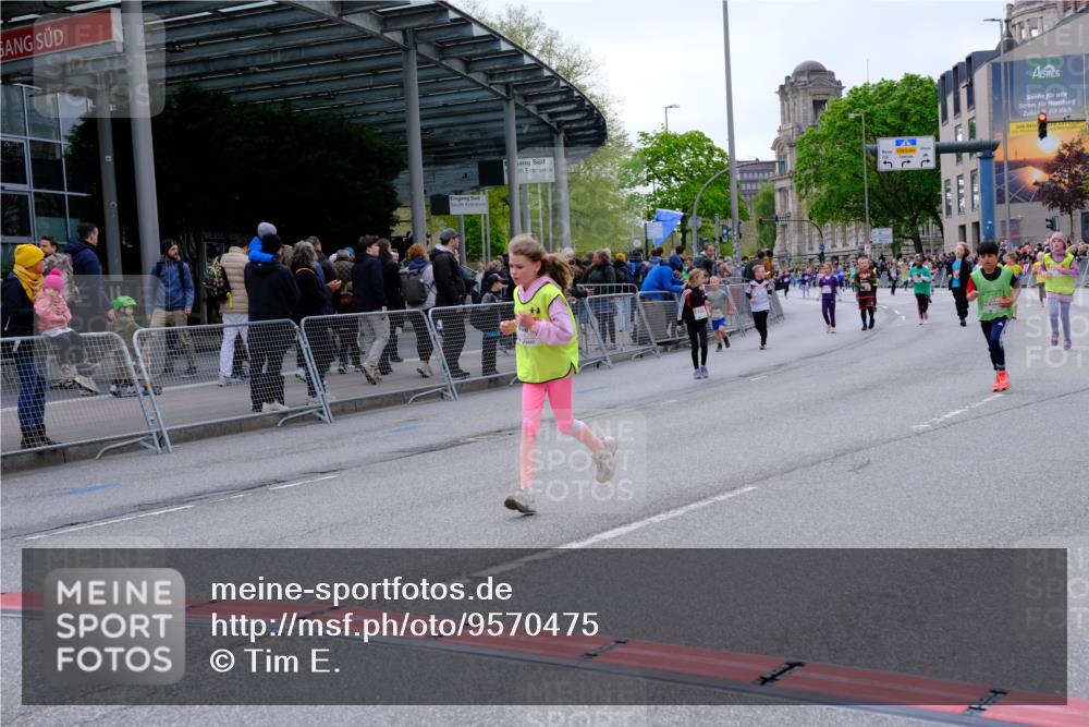 25.04.2026 - Das Zehntel Tim E. http://msf.ph/oto/9570475 25.04.2026 09:02:13 Ziel 1603, 1620, 2116, 2121, 2123, 2220, 2227, 2281, 2283, 2340, 2402, 2504, 2516, 2701, 2702, 2704, 2713, 3127, 3144, 3213, 3293, 3425, 3550, 3871, 4021 meine-sportfotos.de
