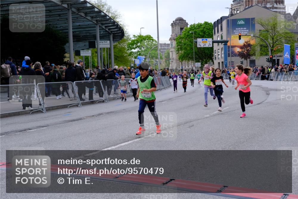 25.04.2026 - Das Zehntel Tim E. http://msf.ph/oto/9570479 25.04.2026 09:02:15 Ziel 1603, 1620, 1749, 1750, 2116, 2121, 2123, 2220, 2227, 2281, 2283, 2340, 2402, 2504, 2516, 2702, 2704, 2713, 3127, 3144, 3213, 3293, 3425, 3656, 3854, 3871, 4021 meine-sportfotos.de