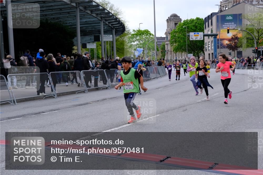 25.04.2026 - Das Zehntel Tim E. http://msf.ph/oto/9570481 25.04.2026 09:02:15 Ziel 1603, 1620, 1749, 1750, 2116, 2121, 2123, 2220, 2227, 2281, 2283, 2340, 2402, 2504, 2516, 2702, 2704, 2713, 3127, 3144, 3213, 3293, 3425, 3656, 3854, 3871, 4021 meine-sportfotos.de