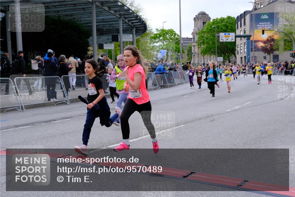 25.04.2026 - Das Zehntel Tim E. http://msf.ph/oto/9570489 25.04.2026 09:02:16 Ziel 1603, 1620, 1749, 1750, 2116, 2121, 2123, 2281, 2283, 2340, 2504, 2516, 2702, 2704, 2713, 3127, 3144, 3213, 3293, 3656, 3854, 3871, 4021 meine-sportfotos.de