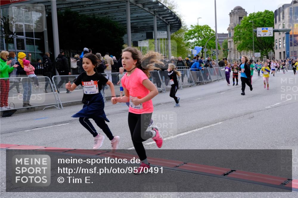 25.04.2026 - Das Zehntel Tim E. http://msf.ph/oto/9570491 25.04.2026 09:02:17 Ziel 1603, 1620, 1749, 1750, 2116, 2121, 2123, 2281, 2283, 2340, 2516, 2690, 2702, 2704, 2713, 3144, 3213, 3293, 3656, 3854, 4021 meine-sportfotos.de