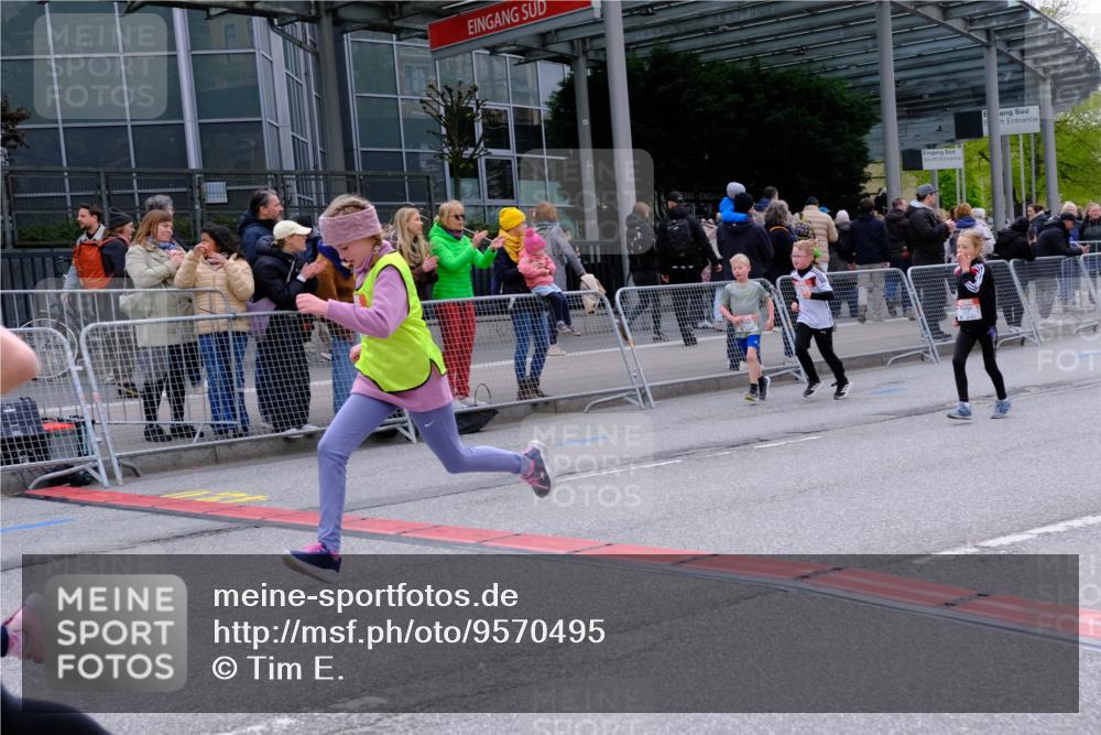 25.04.2026 - Das Zehntel Tim E. http://msf.ph/oto/9570495 25.04.2026 09:02:17 Ziel 1603, 1620, 1749, 1750, 2116, 2121, 2123, 2281, 2283, 2340, 2516, 2690, 2702, 2704, 2713, 3144, 3213, 3293, 3656, 3854, 4021 meine-sportfotos.de