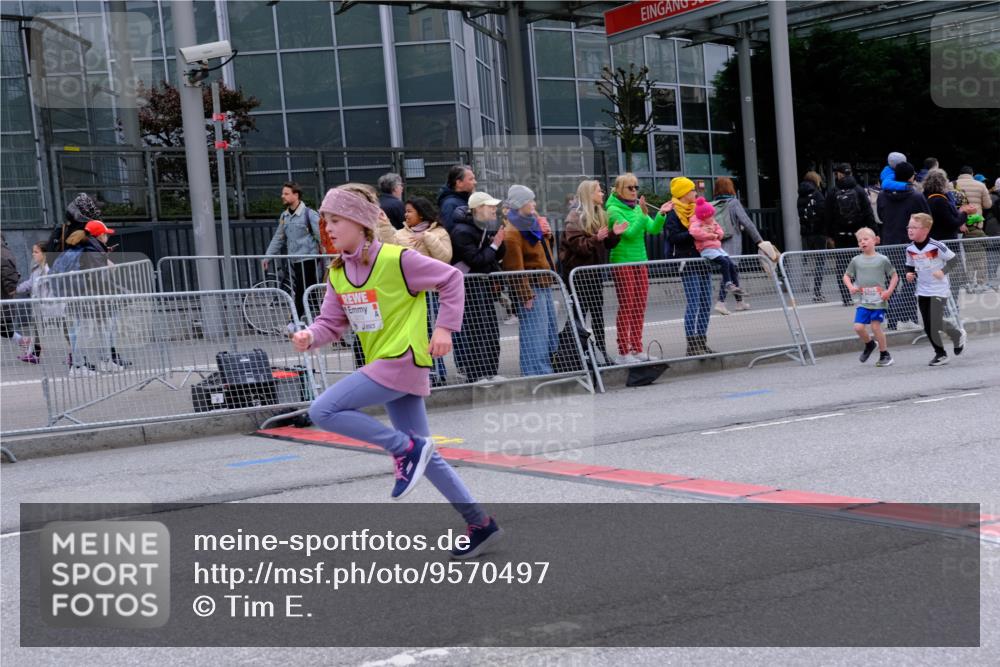 25.04.2026 - Das Zehntel Tim E. http://msf.ph/oto/9570497 25.04.2026 09:02:18 Ziel 1749, 1750, 2123, 2281, 2283, 2340, 2454, 2690, 2702, 2704, 2713, 3144, 3213, 3293, 3656, 3854, 4021 meine-sportfotos.de