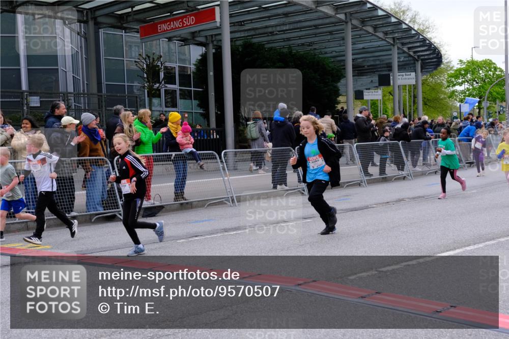 25.04.2026 - Das Zehntel Tim E. http://msf.ph/oto/9570507 25.04.2026 09:02:19 Ziel 1749, 1750, 2281, 2283, 2340, 2454, 2690, 2705, 2707, 2713, 3144, 3213, 3293, 3656, 3854, 4021 meine-sportfotos.de