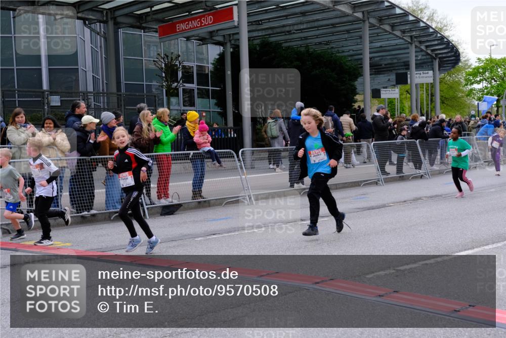 25.04.2026 - Das Zehntel Tim E. http://msf.ph/oto/9570508 25.04.2026 09:02:19 Ziel 1749, 1750, 2281, 2283, 2340, 2454, 2690, 2705, 2707, 2713, 3144, 3213, 3293, 3656, 3854, 4021 meine-sportfotos.de