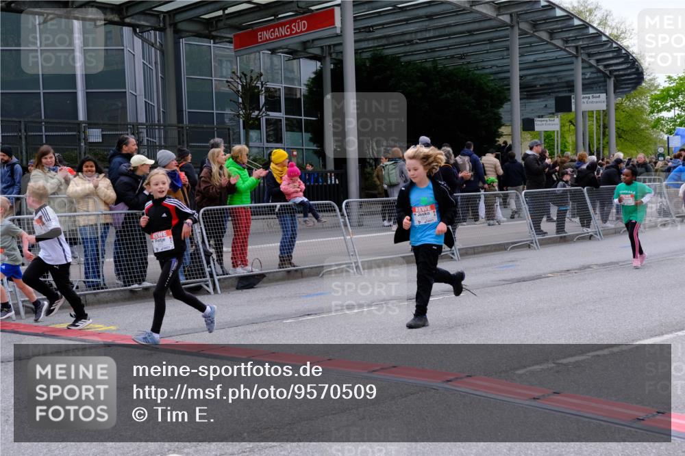 25.04.2026 - Das Zehntel Tim E. http://msf.ph/oto/9570509 25.04.2026 09:02:20 Ziel 1749, 1750, 2281, 2283, 2454, 2690, 2705, 2707, 2713, 3144, 3213, 3293, 3656, 3854 meine-sportfotos.de
