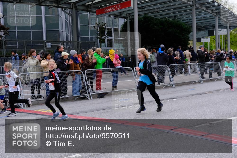 25.04.2026 - Das Zehntel Tim E. http://msf.ph/oto/9570511 25.04.2026 09:02:20 Ziel 1749, 1750, 2281, 2283, 2454, 2690, 2705, 2707, 2713, 3144, 3213, 3293, 3656, 3854 meine-sportfotos.de
