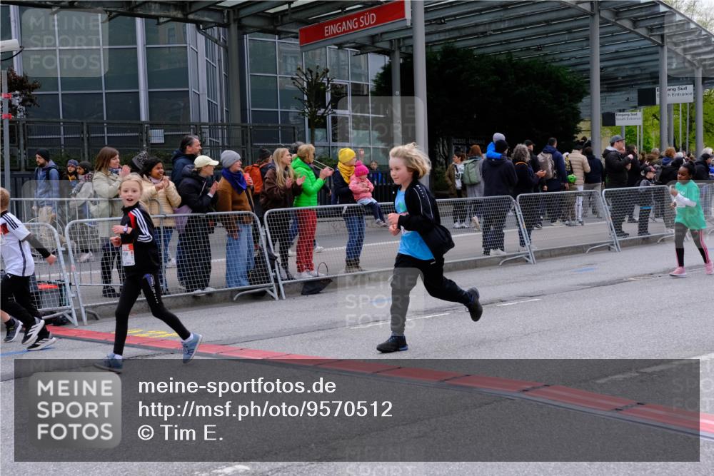 25.04.2026 - Das Zehntel Tim E. http://msf.ph/oto/9570512 25.04.2026 09:02:20 Ziel 1749, 1750, 2281, 2283, 2454, 2690, 2705, 2707, 2713, 3144, 3213, 3293, 3656, 3854 meine-sportfotos.de