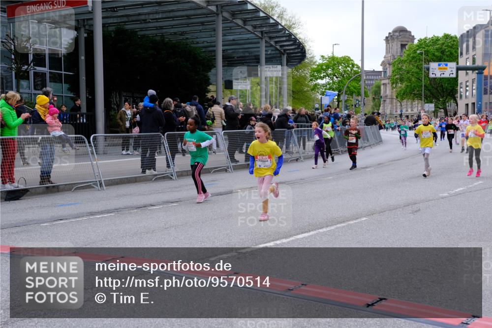 25.04.2026 - Das Zehntel Tim E. http://msf.ph/oto/9570514 25.04.2026 09:02:21 Ziel 1110, 1749, 1750, 2281, 2283, 2454, 2690, 2705, 2707, 3144, 3213, 3293, 3656, 3854 meine-sportfotos.de