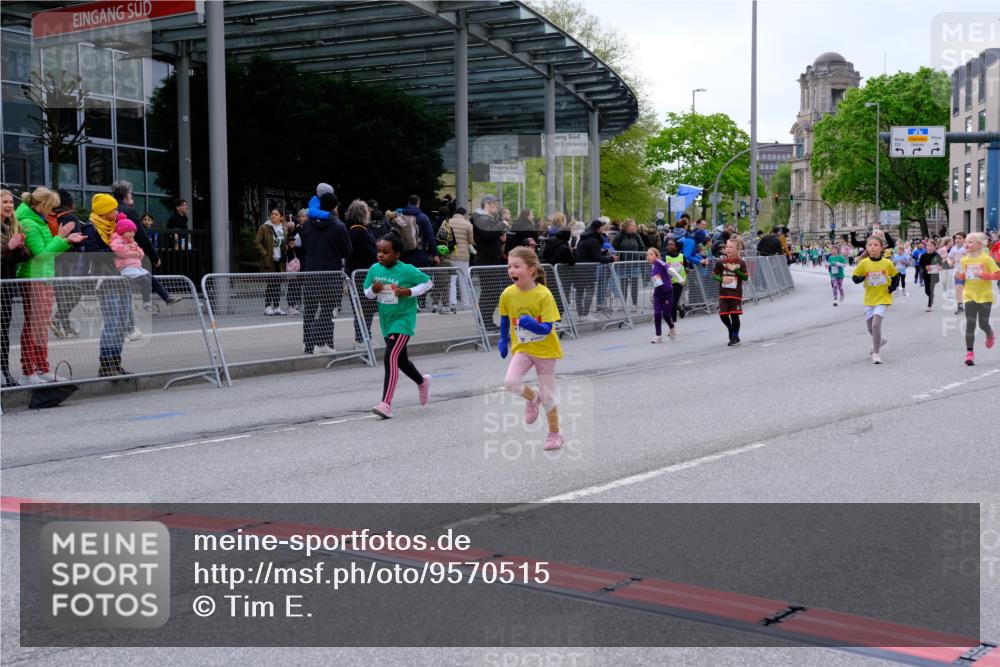 25.04.2026 - Das Zehntel Tim E. http://msf.ph/oto/9570515 25.04.2026 09:02:21 Ziel 1110, 1749, 1750, 2281, 2283, 2454, 2690, 2705, 2707, 3144, 3213, 3293, 3656, 3854 meine-sportfotos.de