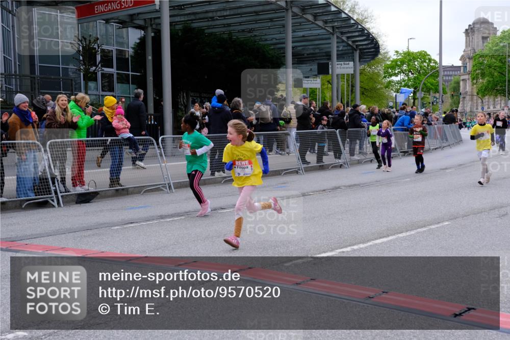 25.04.2026 - Das Zehntel Tim E. http://msf.ph/oto/9570520 25.04.2026 09:02:21 Ziel 1110, 1749, 1750, 2281, 2283, 2454, 2690, 2705, 2707, 3144, 3213, 3293, 3656, 3854 meine-sportfotos.de