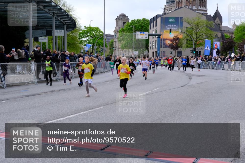 25.04.2026 - Das Zehntel Tim E. http://msf.ph/oto/9570522 25.04.2026 09:02:22 Ziel 1110, 1749, 1750, 2281, 2283, 2454, 2690, 2705, 2707, 3213, 3293, 3656, 3662, 3663, 3850, 3851, 3854 meine-sportfotos.de
