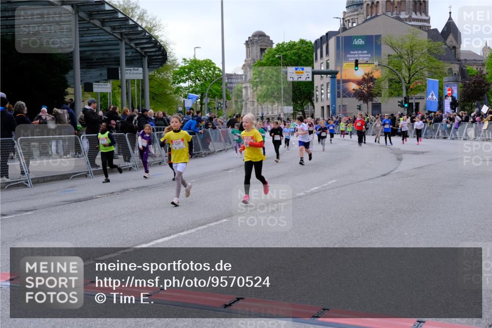 25.04.2026 - Das Zehntel Tim E. http://msf.ph/oto/9570524 25.04.2026 09:02:23 Ziel 1110, 1749, 1750, 2281, 2283, 2454, 2690, 2705, 2707, 3213, 3293, 3656, 3662, 3663, 3850, 3851, 3854 meine-sportfotos.de