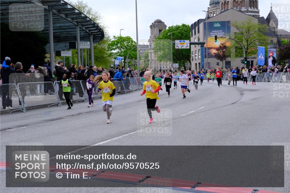 25.04.2026 - Das Zehntel Tim E. http://msf.ph/oto/9570525 25.04.2026 09:02:23 Ziel 1110, 1749, 1750, 2281, 2283, 2454, 2690, 2705, 2707, 3213, 3293, 3656, 3662, 3663, 3850, 3851, 3854 meine-sportfotos.de