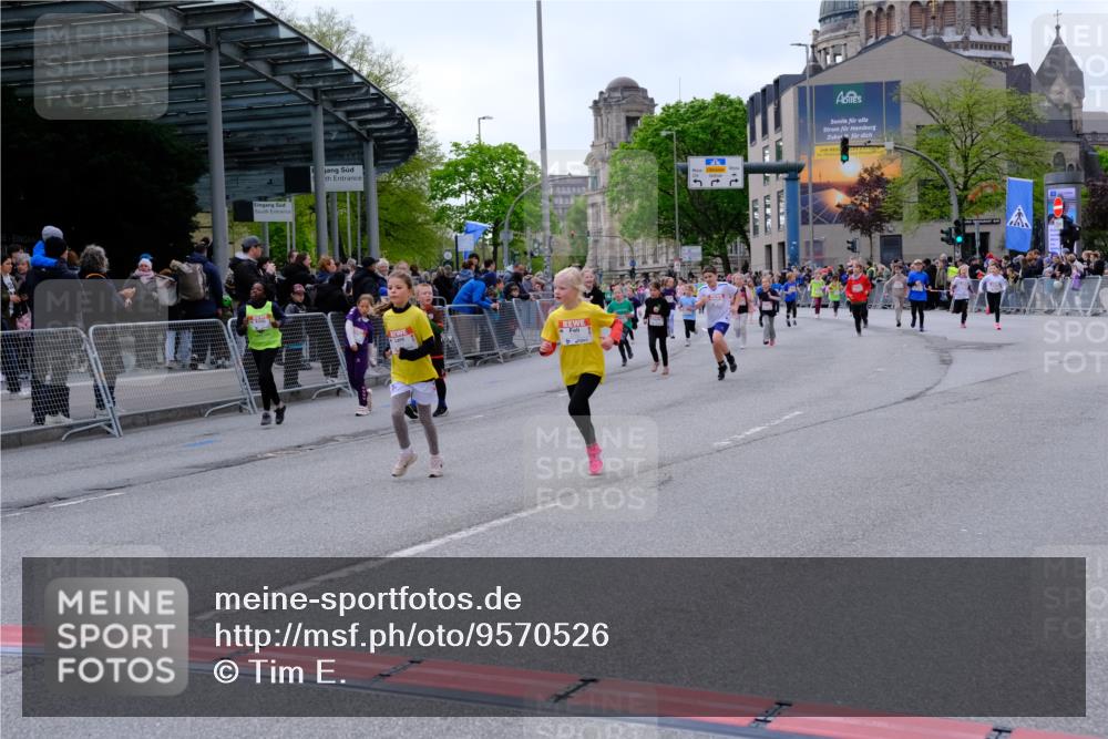 25.04.2026 - Das Zehntel Tim E. http://msf.ph/oto/9570526 25.04.2026 09:02:23 Ziel 1110, 1749, 1750, 2281, 2283, 2454, 2690, 2705, 2707, 3213, 3293, 3656, 3662, 3663, 3850, 3851, 3854 meine-sportfotos.de