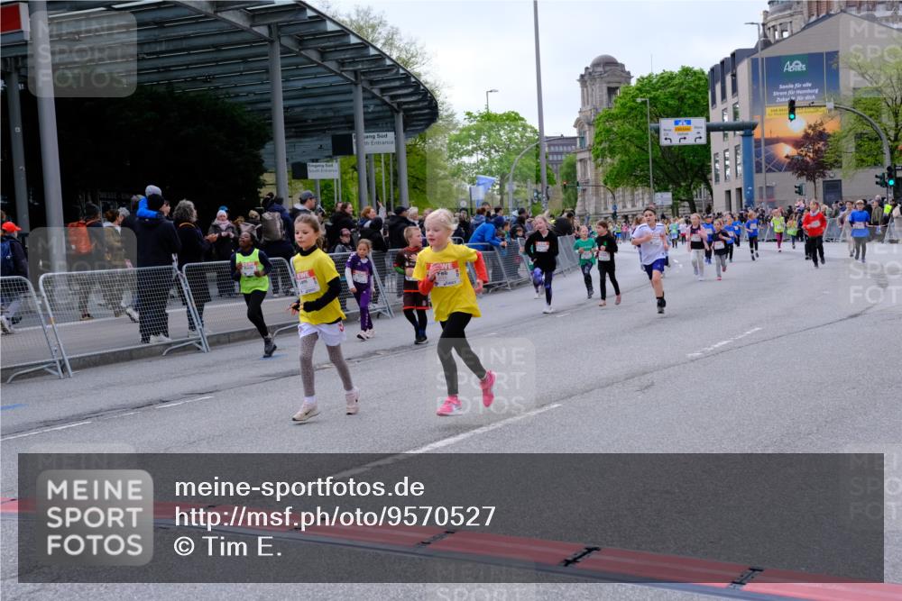 25.04.2026 - Das Zehntel Tim E. http://msf.ph/oto/9570527 25.04.2026 09:02:24 Ziel 1110, 1667, 1749, 1750, 2283, 2378, 2389, 2454, 2690, 2705, 2707, 3213, 3656, 3662, 3663, 3850, 3851, 3854 meine-sportfotos.de