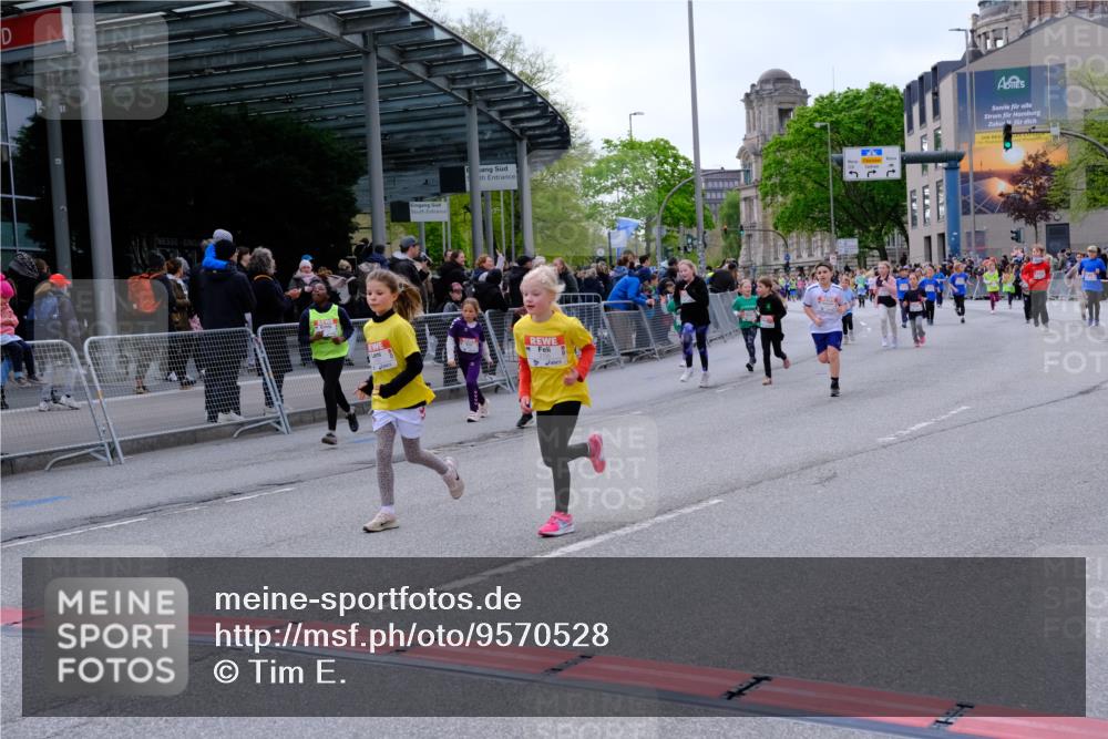 25.04.2026 - Das Zehntel Tim E. http://msf.ph/oto/9570528 25.04.2026 09:02:24 Ziel 1110, 1667, 1749, 1750, 2283, 2378, 2389, 2454, 2690, 2705, 2707, 3213, 3656, 3662, 3663, 3850, 3851, 3854 meine-sportfotos.de