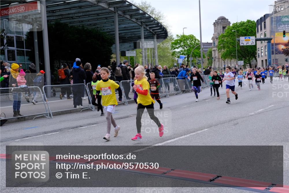 25.04.2026 - Das Zehntel Tim E. http://msf.ph/oto/9570530 25.04.2026 09:02:24 Ziel 1110, 1667, 1749, 1750, 2283, 2378, 2389, 2454, 2690, 2705, 2707, 3213, 3656, 3662, 3663, 3850, 3851, 3854 meine-sportfotos.de