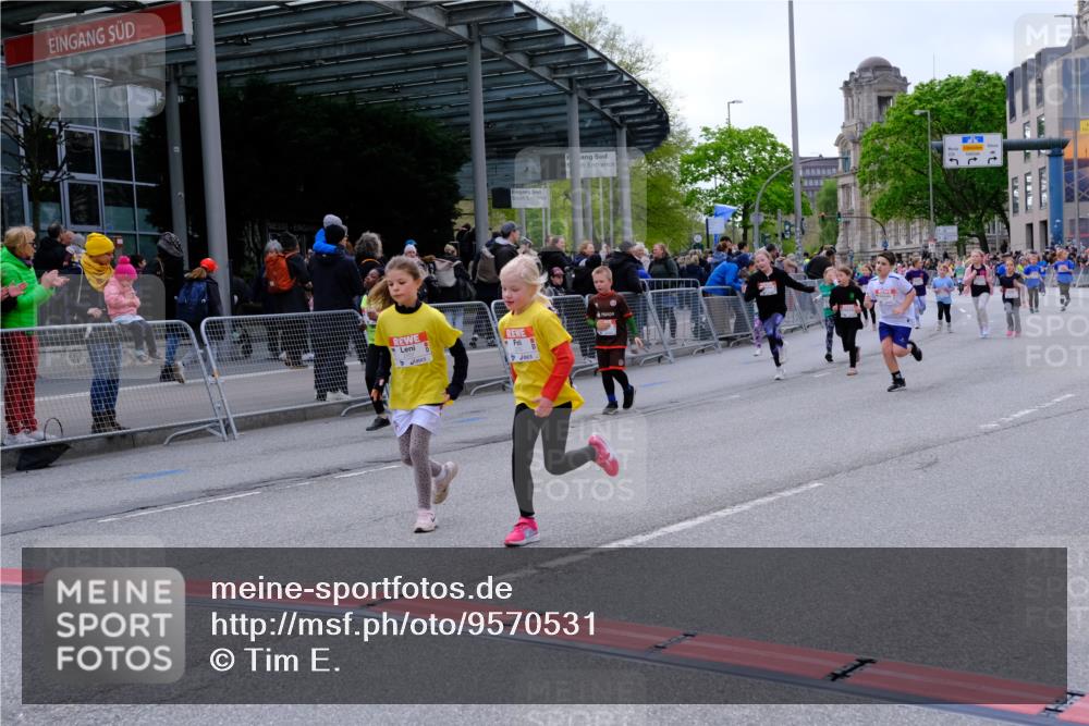 25.04.2026 - Das Zehntel Tim E. http://msf.ph/oto/9570531 25.04.2026 09:02:24 Ziel 1110, 1667, 1749, 1750, 2283, 2378, 2389, 2454, 2690, 2705, 2707, 3213, 3656, 3662, 3663, 3850, 3851, 3854 meine-sportfotos.de