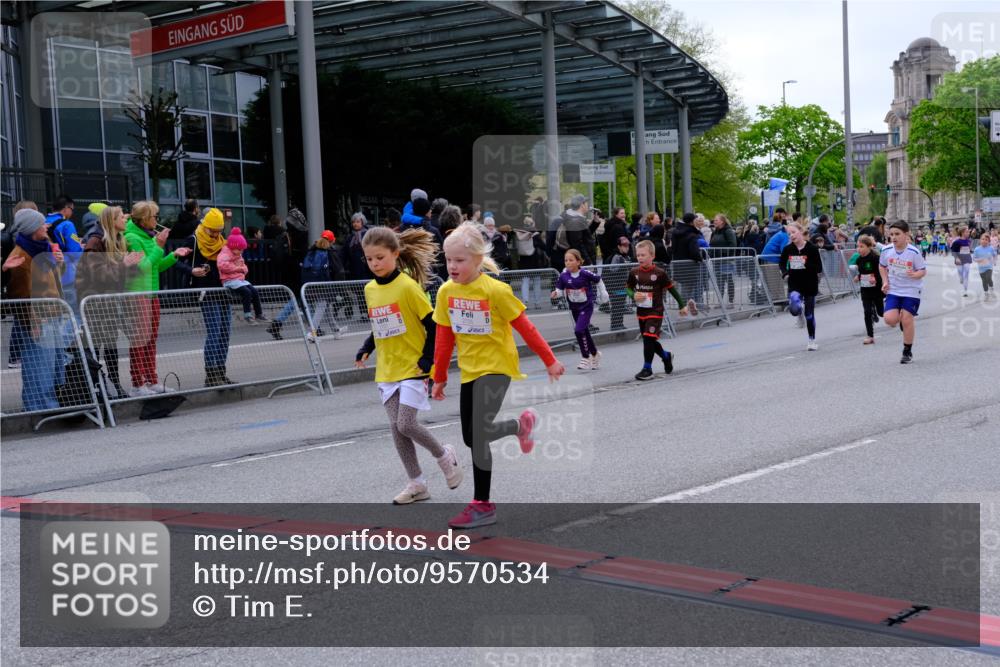 25.04.2026 - Das Zehntel Tim E. http://msf.ph/oto/9570534 25.04.2026 09:02:24 Ziel 1110, 1667, 1749, 1750, 2283, 2378, 2389, 2454, 2690, 2705, 2707, 3213, 3656, 3662, 3663, 3850, 3851, 3854 meine-sportfotos.de