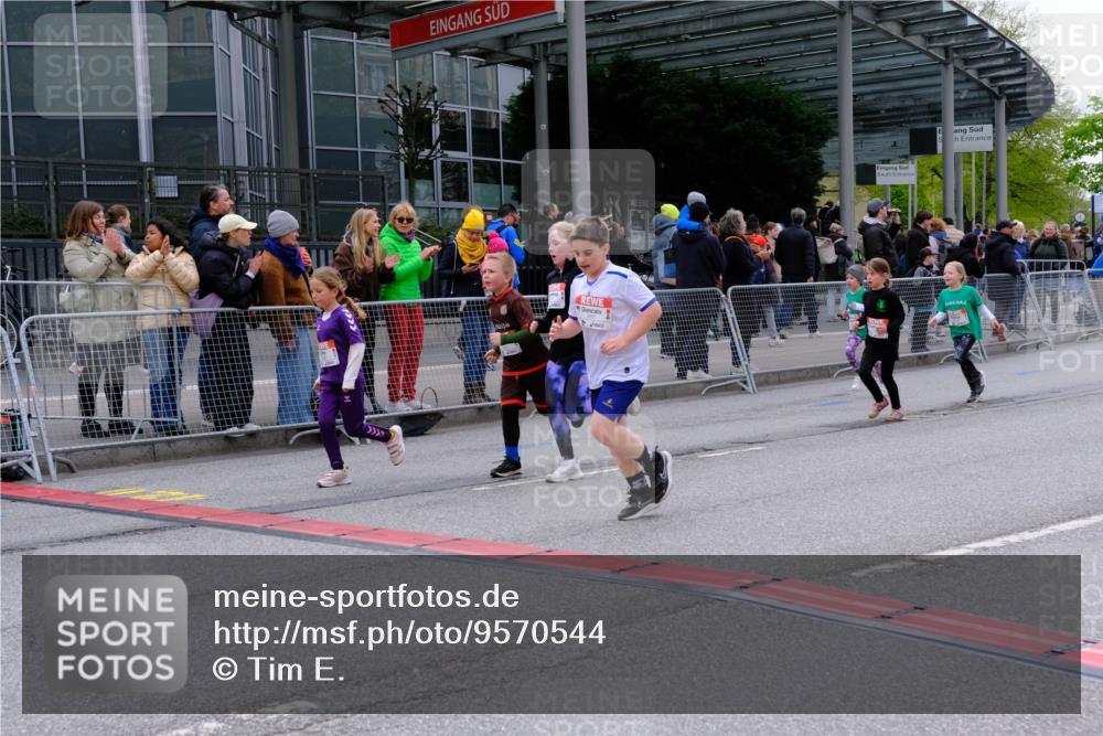 25.04.2026 - Das Zehntel Tim E. http://msf.ph/oto/9570544 25.04.2026 09:02:26 Ziel 1110, 1449, 1667, 1749, 1750, 2378, 2389, 2454, 2690, 2705, 2707, 3011, 3023, 3485, 3500, 3656, 3662, 3663, 3850, 3851, 3854 meine-sportfotos.de