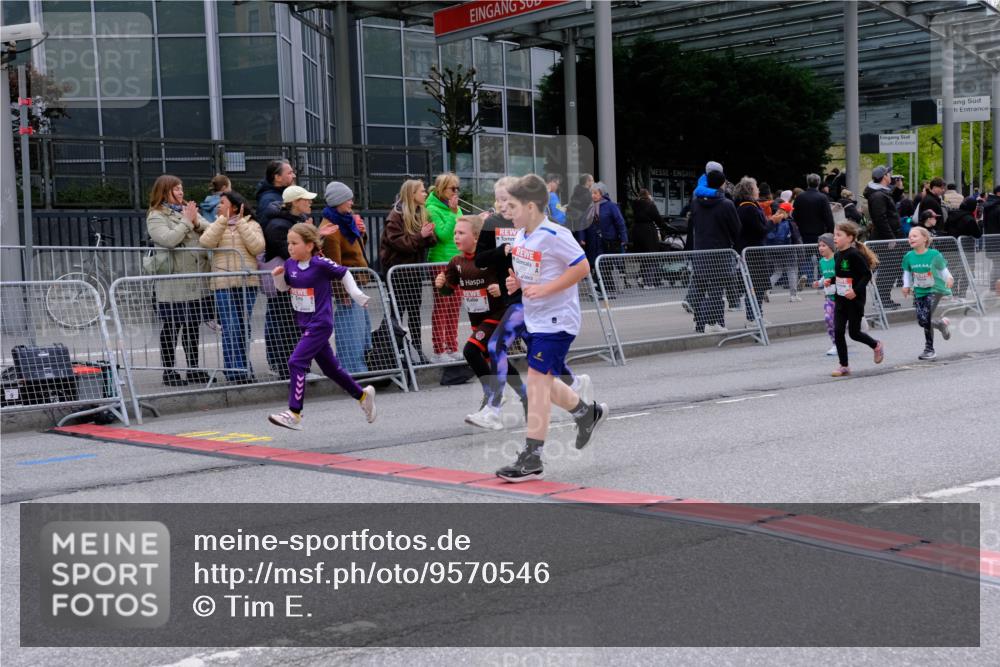 25.04.2026 - Das Zehntel Tim E. http://msf.ph/oto/9570546 25.04.2026 09:02:27 Ziel 1110, 1166, 1449, 1667, 1750, 1926, 1935, 2238, 2244, 2378, 2389, 2454, 2690, 2705, 2707, 3011, 3023, 3485, 3500, 3662, 3663, 3850, 3851, 3854 meine-sportfotos.de