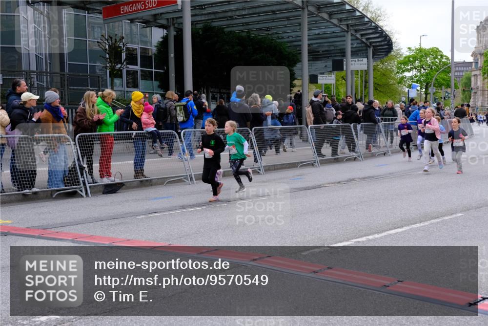 25.04.2026 - Das Zehntel Tim E. http://msf.ph/oto/9570549 25.04.2026 09:02:28 Ziel 1110, 1166, 1449, 1667, 1926, 1935, 2133, 2238, 2244, 2378, 2389, 2454, 2690, 2705, 2707, 3011, 3023, 3485, 3500, 3662, 3663, 3850, 3851 meine-sportfotos.de