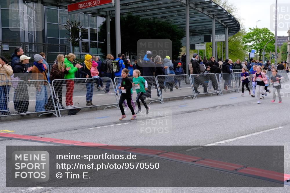 25.04.2026 - Das Zehntel Tim E. http://msf.ph/oto/9570550 25.04.2026 09:02:28 Ziel 1110, 1166, 1449, 1667, 1926, 1935, 2133, 2238, 2244, 2378, 2389, 2454, 2690, 2705, 2707, 3011, 3023, 3485, 3500, 3662, 3663, 3850, 3851 meine-sportfotos.de