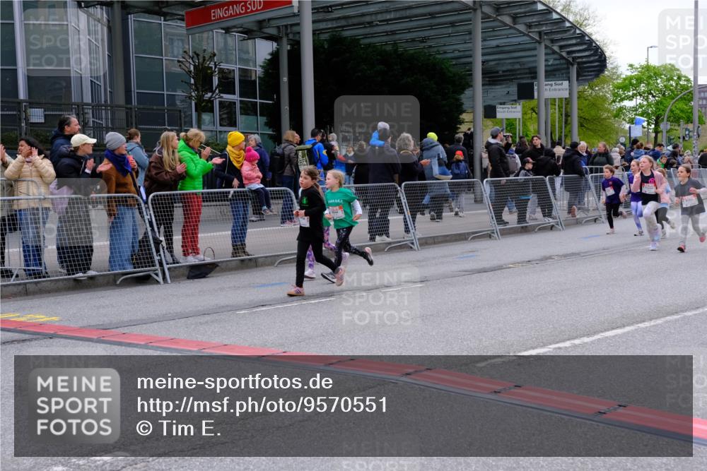25.04.2026 - Das Zehntel Tim E. http://msf.ph/oto/9570551 25.04.2026 09:02:28 Ziel 1110, 1166, 1449, 1667, 1926, 1935, 2133, 2238, 2244, 2378, 2389, 2454, 2690, 2705, 2707, 3011, 3023, 3485, 3500, 3662, 3663, 3850, 3851 meine-sportfotos.de