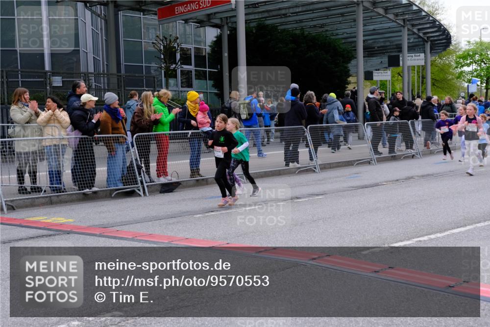 25.04.2026 - Das Zehntel Tim E. http://msf.ph/oto/9570553 25.04.2026 09:02:28 Ziel 1110, 1166, 1449, 1667, 1926, 1935, 2133, 2238, 2244, 2378, 2389, 2454, 2690, 2705, 2707, 3011, 3023, 3485, 3500, 3662, 3663, 3850, 3851 meine-sportfotos.de