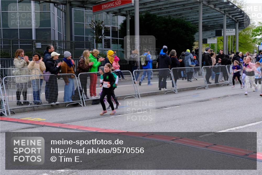 25.04.2026 - Das Zehntel Tim E. http://msf.ph/oto/9570556 25.04.2026 09:02:28 Ziel 1110, 1166, 1449, 1667, 1926, 1935, 2133, 2238, 2244, 2378, 2389, 2454, 2690, 2705, 2707, 3011, 3023, 3485, 3500, 3662, 3663, 3850, 3851 meine-sportfotos.de
