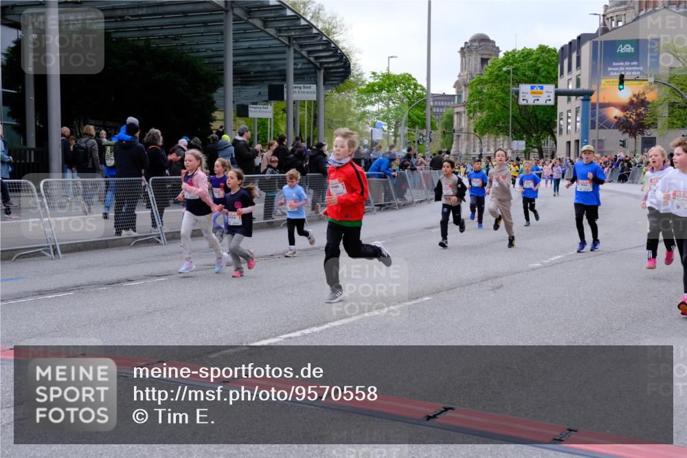 25.04.2026 - Das Zehntel Tim E. http://msf.ph/oto/9570558 25.04.2026 09:02:29 Ziel 1110, 1166, 1449, 1667, 1926, 1935, 2133, 2238, 2244, 2378, 2389, 2454, 2690, 2705, 2707, 3011, 3023, 3155, 3485, 3500, 3662, 3663, 3850, 3851 meine-sportfotos.de