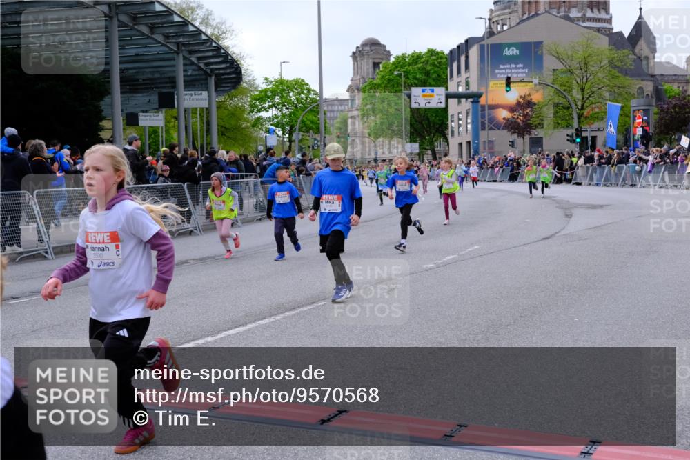25.04.2026 - Das Zehntel Tim E. http://msf.ph/oto/9570568 25.04.2026 09:02:32 Ziel 1110, 1166, 1449, 1667, 1926, 1935, 2085, 2089, 2090, 2133, 2238, 2244, 2378, 2389, 3011, 3023, 3155, 3165, 3485, 3500, 3662, 3663, 3850, 3851 meine-sportfotos.de