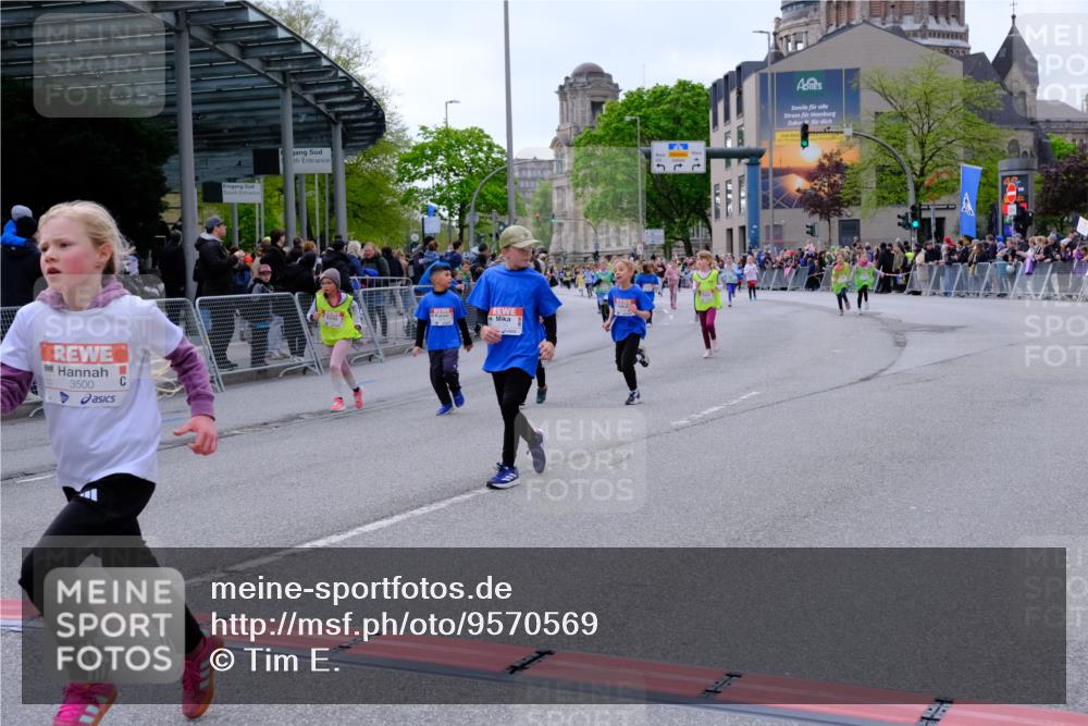 25.04.2026 - Das Zehntel Tim E. http://msf.ph/oto/9570569 25.04.2026 09:02:32 Ziel 1110, 1166, 1449, 1667, 1926, 1935, 2085, 2089, 2090, 2133, 2238, 2244, 2378, 2389, 3011, 3023, 3155, 3165, 3485, 3500, 3662, 3663, 3850, 3851 meine-sportfotos.de