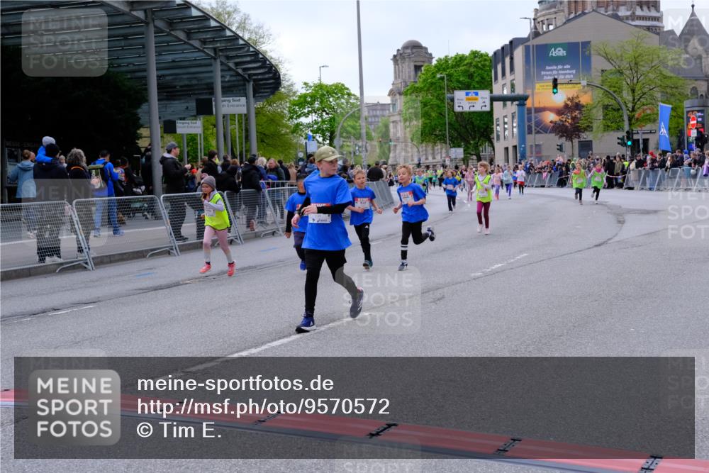 25.04.2026 - Das Zehntel Tim E. http://msf.ph/oto/9570572 25.04.2026 09:02:32 Ziel 1110, 1166, 1449, 1667, 1926, 1935, 2085, 2089, 2090, 2133, 2238, 2244, 2378, 2389, 3011, 3023, 3155, 3165, 3485, 3500, 3662, 3663, 3850, 3851 meine-sportfotos.de