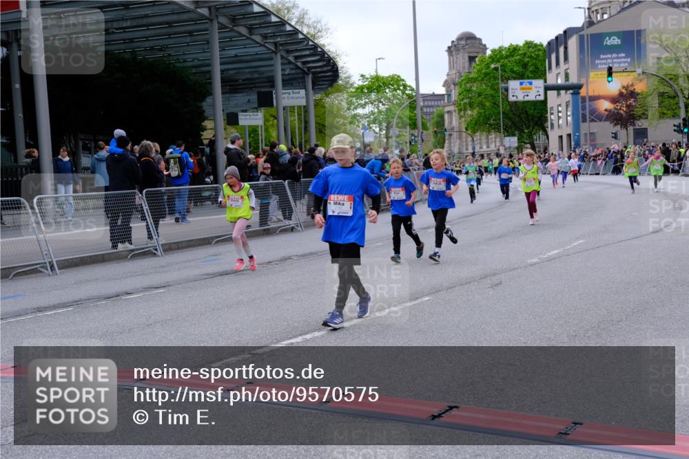 25.04.2026 - Das Zehntel Tim E. http://msf.ph/oto/9570575 25.04.2026 09:02:32 Ziel 1110, 1166, 1449, 1667, 1926, 1935, 2085, 2089, 2090, 2133, 2238, 2244, 2378, 2389, 3011, 3023, 3155, 3165, 3485, 3500, 3662, 3663, 3850, 3851 meine-sportfotos.de