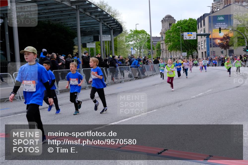 25.04.2026 - Das Zehntel Tim E. http://msf.ph/oto/9570580 25.04.2026 09:02:34 Ziel 1166, 1345, 1393, 1449, 1667, 1926, 1935, 2085, 2089, 2090, 2133, 2238, 2244, 2378, 2389, 3011, 3023, 3155, 3165, 3485, 3500, 3662, 3663, 3850, 3851 meine-sportfotos.de