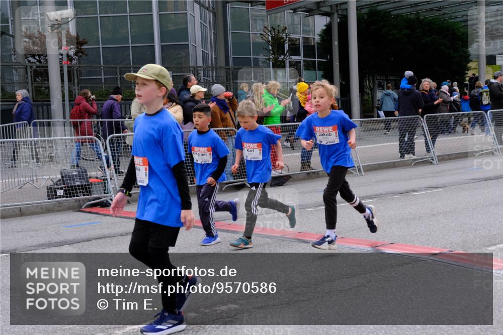 25.04.2026 - Das Zehntel Tim E. http://msf.ph/oto/9570586 25.04.2026 09:02:35 Ziel 1166, 1345, 1393, 1449, 1667, 1926, 1935, 2085, 2089, 2090, 2133, 2238, 2244, 2378, 2389, 2922, 3011, 3023, 3155, 3165, 3331, 3485, 3500 meine-sportfotos.de