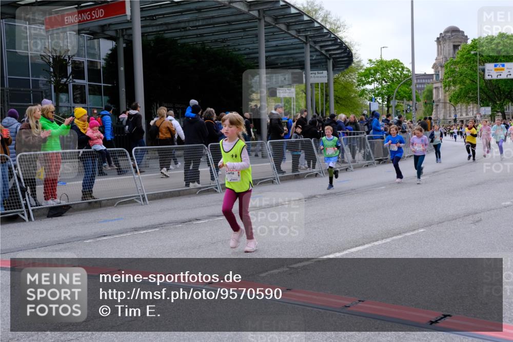 25.04.2026 - Das Zehntel Tim E. http://msf.ph/oto/9570590 25.04.2026 09:02:37 Ziel 1000, 1166, 1345, 1393, 1449, 1926, 1935, 2085, 2089, 2090, 2133, 2238, 2244, 2919, 2922, 3011, 3023, 3155, 3165, 3331, 3485, 3500 meine-sportfotos.de