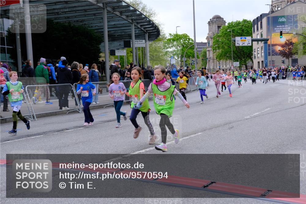 25.04.2026 - Das Zehntel Tim E. http://msf.ph/oto/9570594 25.04.2026 09:02:39 Ziel 1000, 1166, 1345, 1393, 1602, 1621, 1637, 1926, 1935, 2085, 2089, 2090, 2133, 2238, 2244, 2271, 2273, 2919, 2922, 3155, 3165, 3331 meine-sportfotos.de