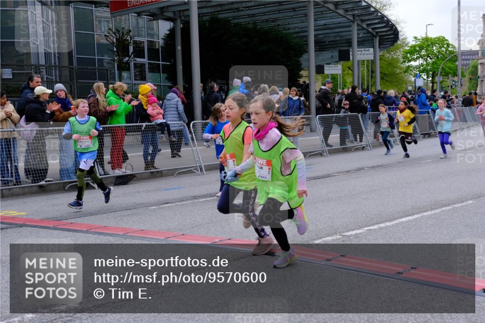25.04.2026 - Das Zehntel Tim E. http://msf.ph/oto/9570600 25.04.2026 09:02:40 Ziel 1000, 1345, 1393, 1602, 1621, 1637, 2085, 2089, 2090, 2133, 2271, 2273, 2919, 2922, 3155, 3165, 3331 meine-sportfotos.de