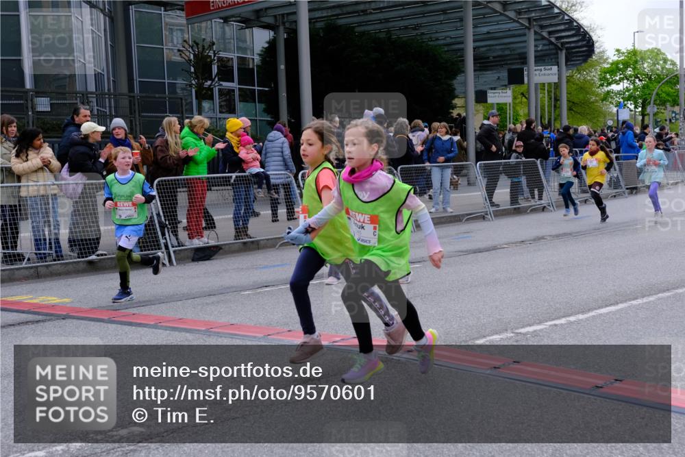 25.04.2026 - Das Zehntel Tim E. http://msf.ph/oto/9570601 25.04.2026 09:02:40 Ziel 1000, 1345, 1393, 1602, 1621, 1637, 2085, 2089, 2090, 2133, 2271, 2273, 2919, 2922, 3155, 3165, 3331 meine-sportfotos.de