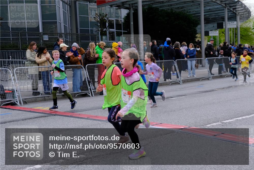 25.04.2026 - Das Zehntel Tim E. http://msf.ph/oto/9570603 25.04.2026 09:02:40 Ziel 1000, 1345, 1393, 1602, 1621, 1637, 2085, 2089, 2090, 2133, 2271, 2273, 2919, 2922, 3155, 3165, 3331 meine-sportfotos.de