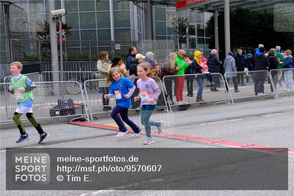 25.04.2026 - Das Zehntel Tim E. http://msf.ph/oto/9570607 25.04.2026 09:02:41 Ziel 1000, 1345, 1393, 1602, 1621, 1637, 2085, 2089, 2090, 2271, 2273, 2919, 2922, 3155, 3165, 3331 meine-sportfotos.de