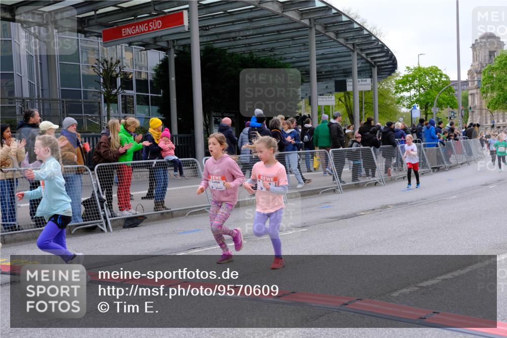 25.04.2026 - Das Zehntel Tim E. http://msf.ph/oto/9570609 25.04.2026 09:02:43 Ziel 1000, 1345, 1393, 1602, 1621, 1637, 2271, 2273, 2846, 2919, 2922, 3165, 3331 meine-sportfotos.de