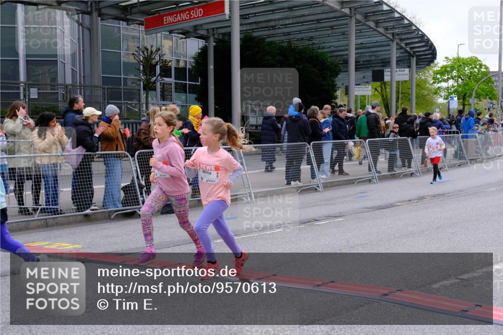 25.04.2026 - Das Zehntel Tim E. http://msf.ph/oto/9570613 25.04.2026 09:02:44 Ziel 1000, 1345, 1393, 1602, 1621, 1637, 2271, 2273, 2846, 2919, 2922, 3165, 3331 meine-sportfotos.de